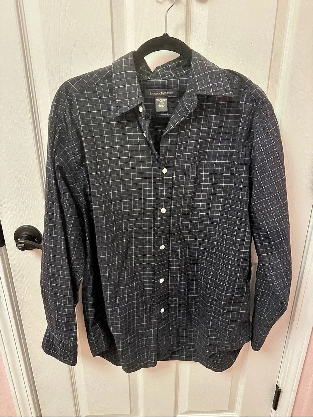 Banana Republic Black & White Grid Pattern Long Sleeve Button Down- Men’s Medium